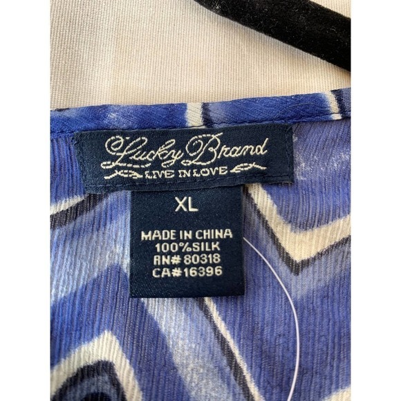 NWOT Lucky Brand Sheer 100% Silk Boho Blouse Blue and white Size XL - Picture 3 of 6